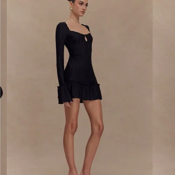 NWT Meshki Daphne Pointelle Black Long Sleeve Dress with Keyhole Detail - Picture 4 of 6